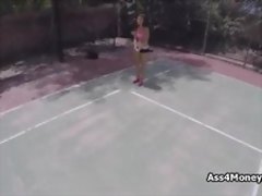 Broke teen blows at the tennis court